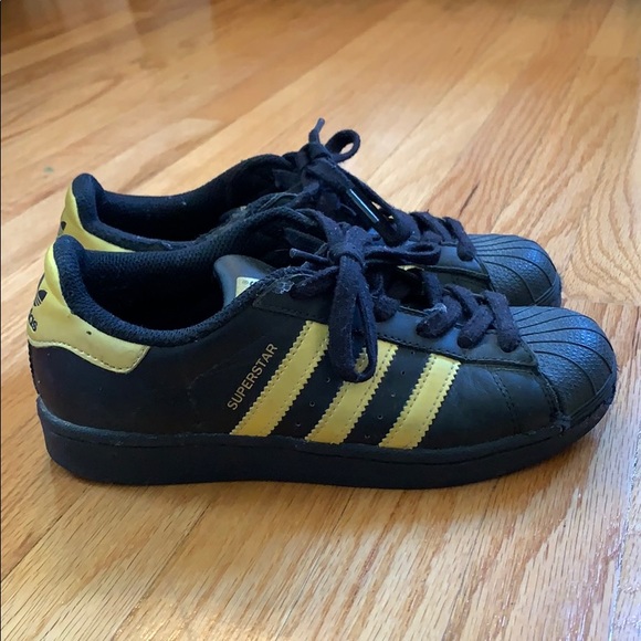 Kids Adidas Superstars